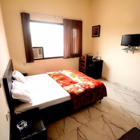Hotel Mehra Inn Amritsar Eksteriør bilde