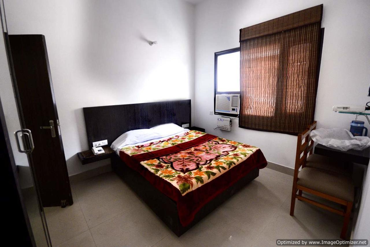 Hotel Mehra Inn Amritsar Eksteriør bilde