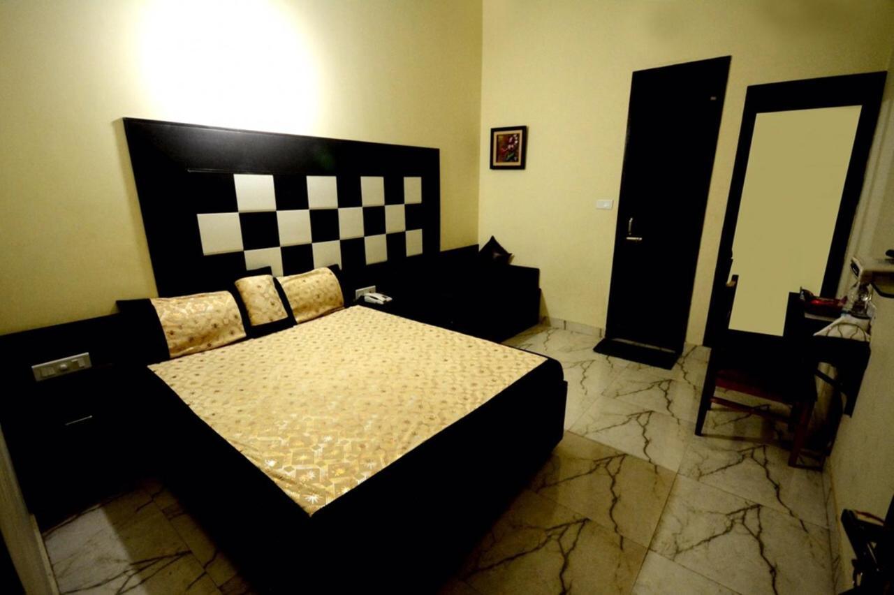 Hotel Mehra Inn Amritsar Eksteriør bilde